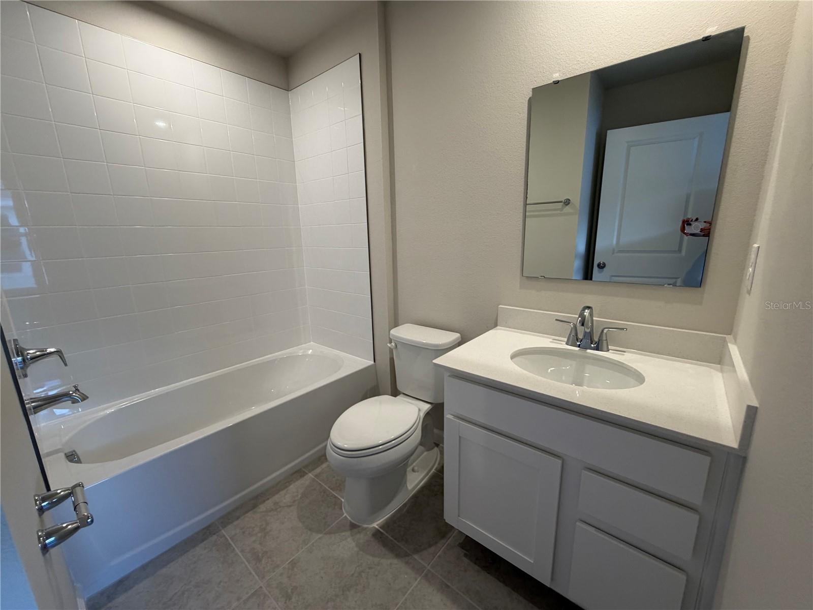 2006 Edison Pointe Blvd Property Photo 14