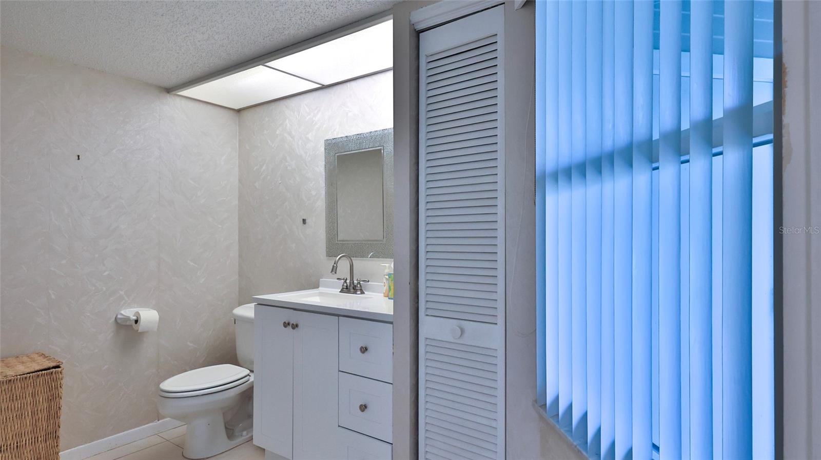 932 Meadow View Dr #c Property Photo 22