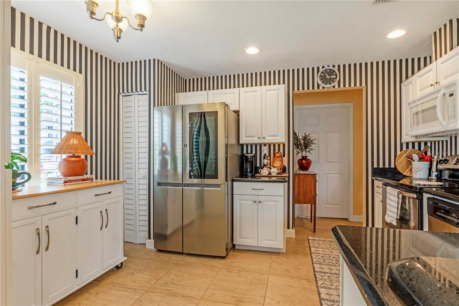 150 Blue Heron Dr #b Property Photo 15