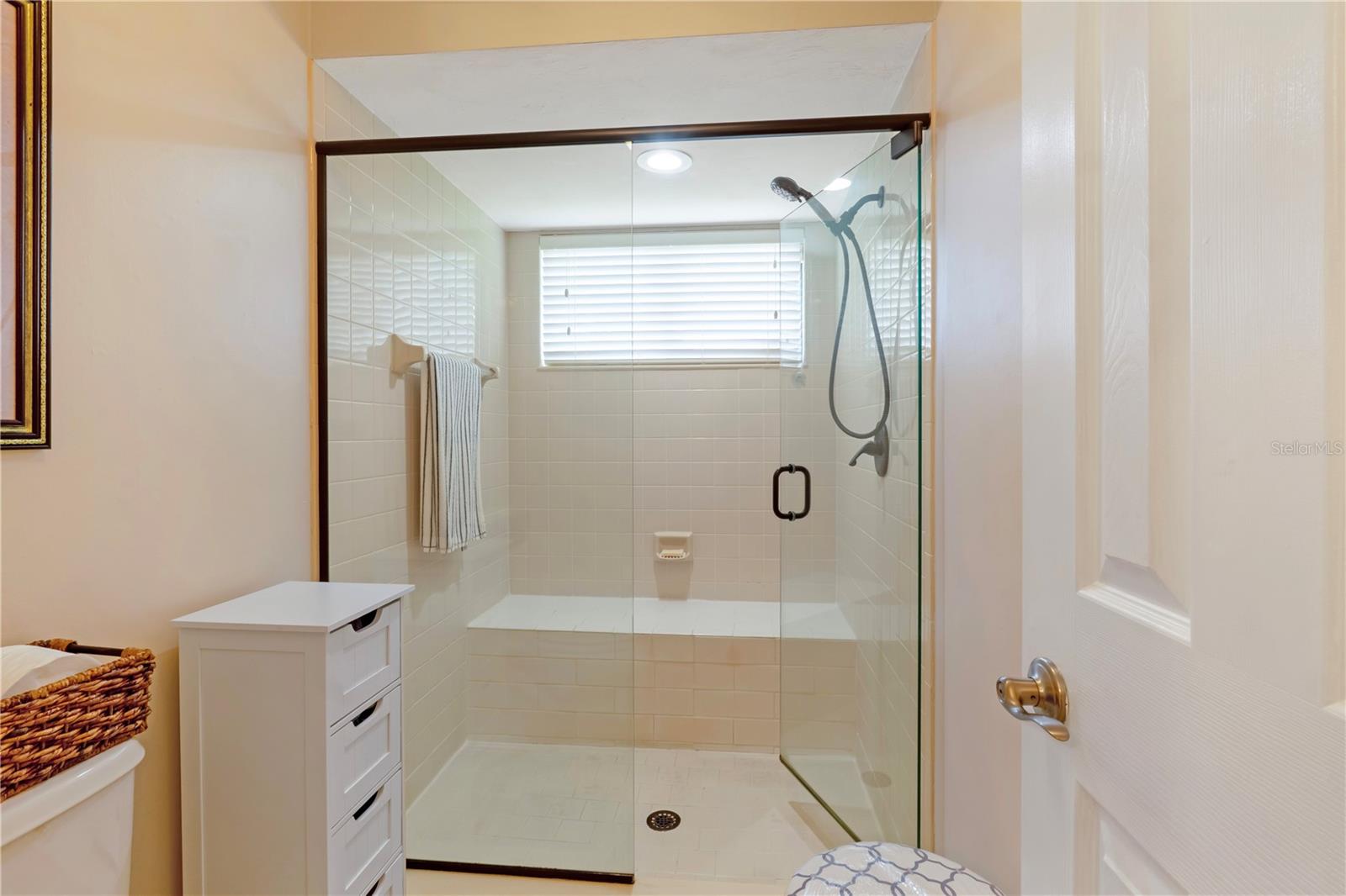 150 Blue Heron Dr #b Property Photo 23