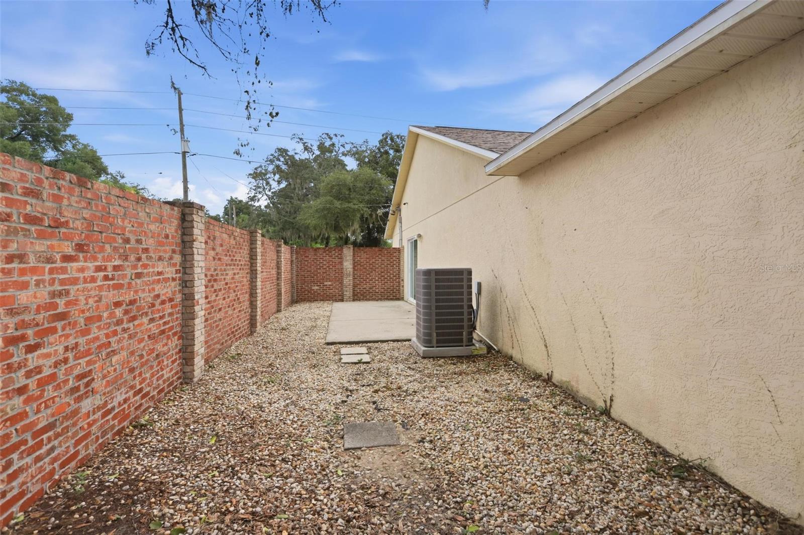 1095 E Wisconsin Ave Property Photo 41