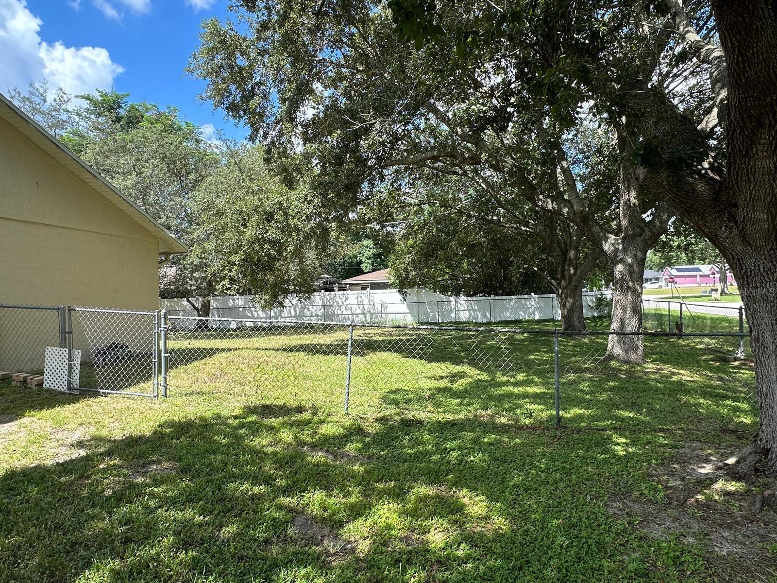 1730 Sumatra Ave Property Photo 21