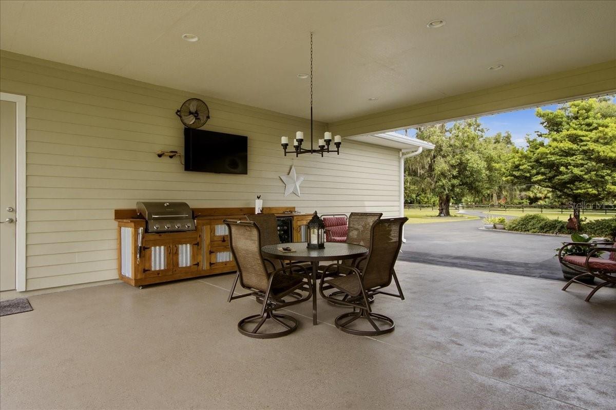 1500 Spring Garden Ranch Rd Property Photo 11