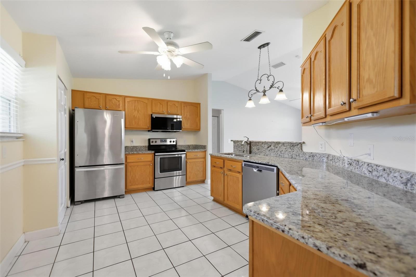 1679 W Euclid Ave Property Photo 11