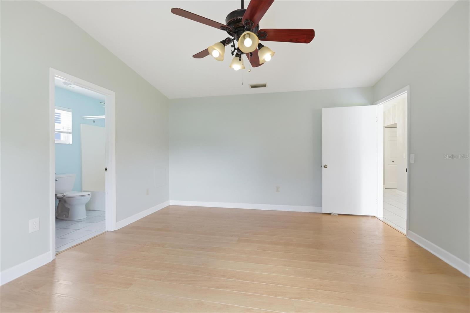 1679 W Euclid Ave Property Photo 14