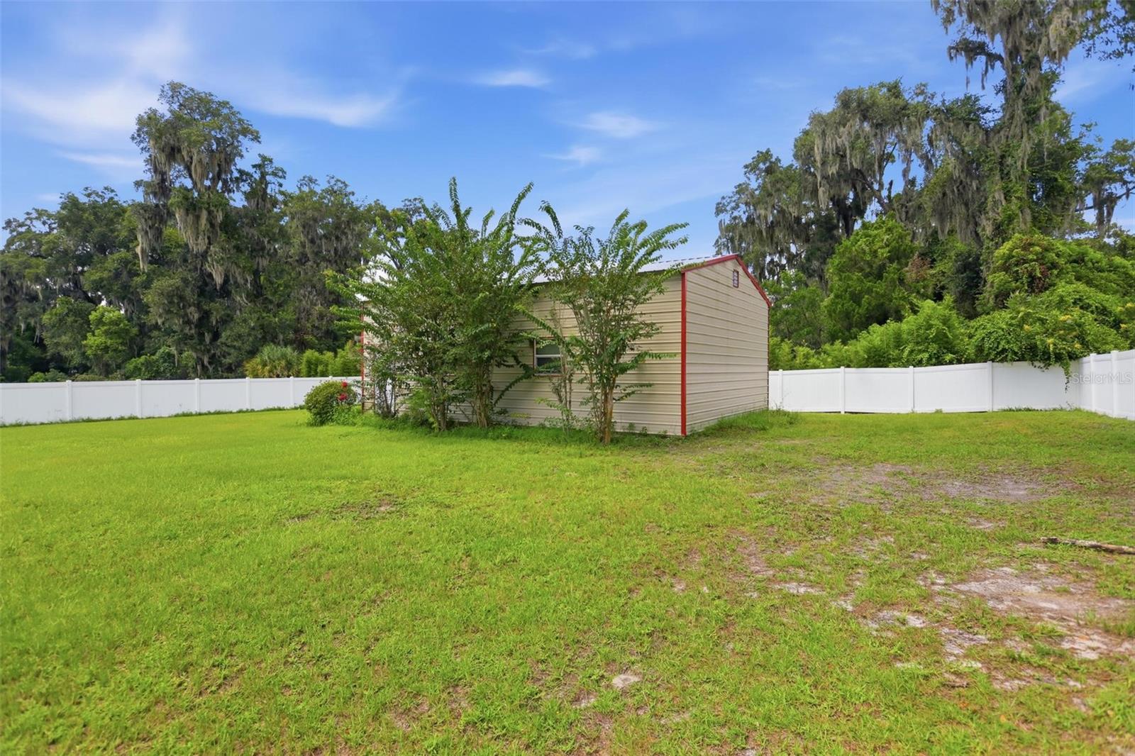 1679 W Euclid Ave Property Photo 29