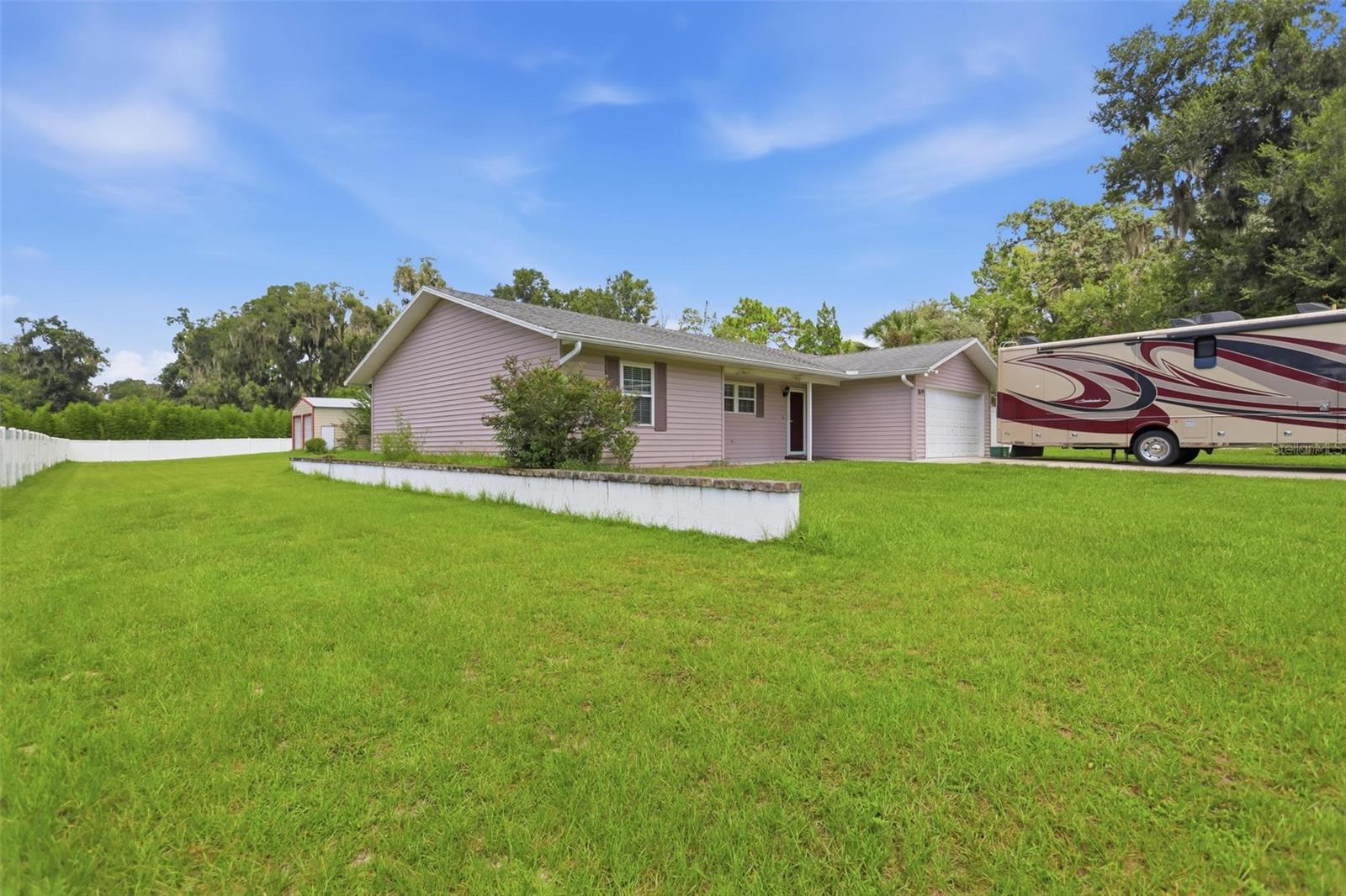 1679 W Euclid Ave Property Photo 31