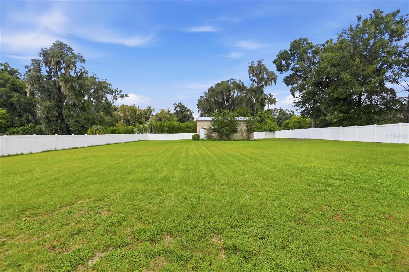 1679 W Euclid Ave Property Photo 33