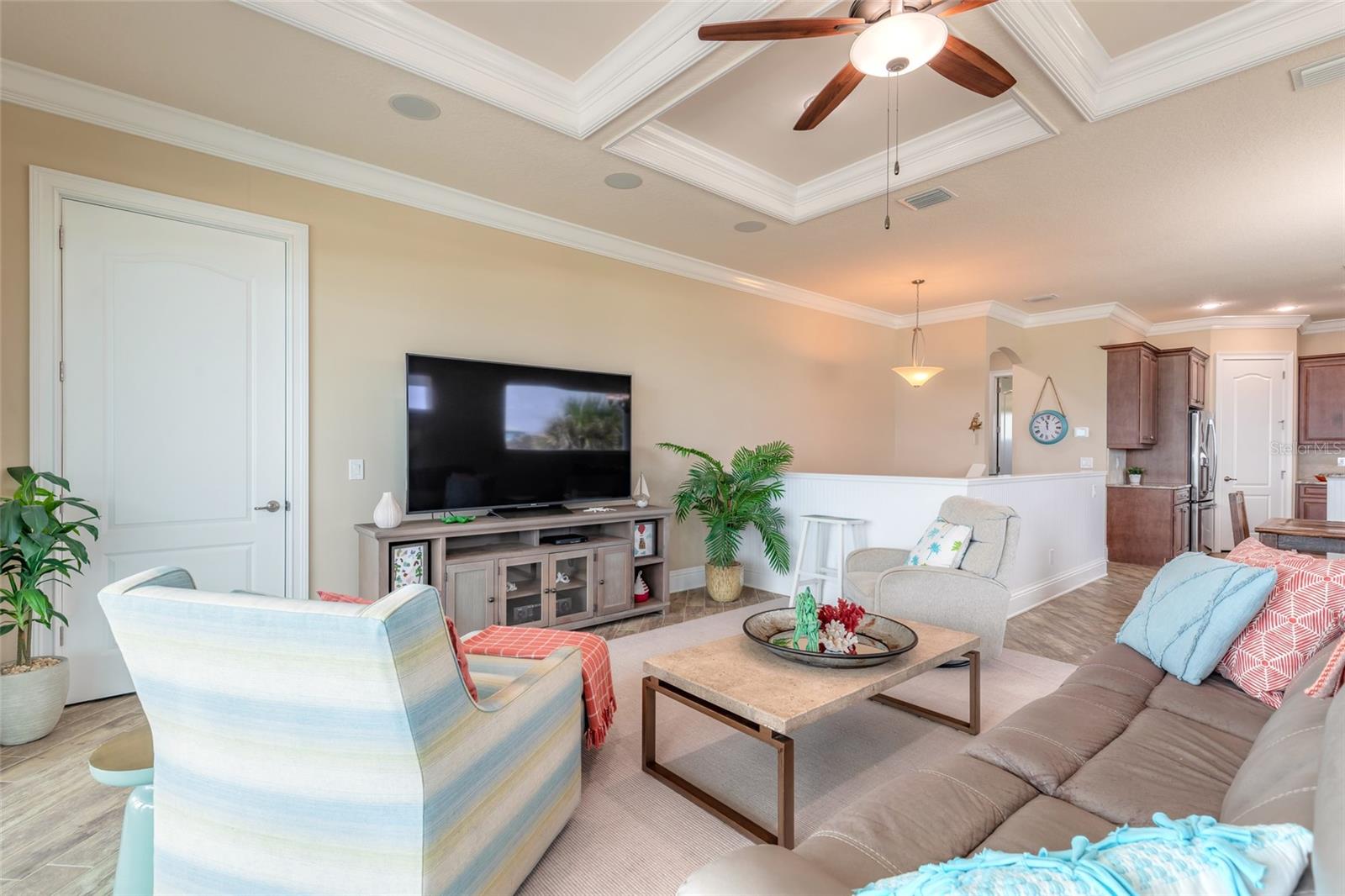 2282 S Ocean Shore Blvd Property Photo 6