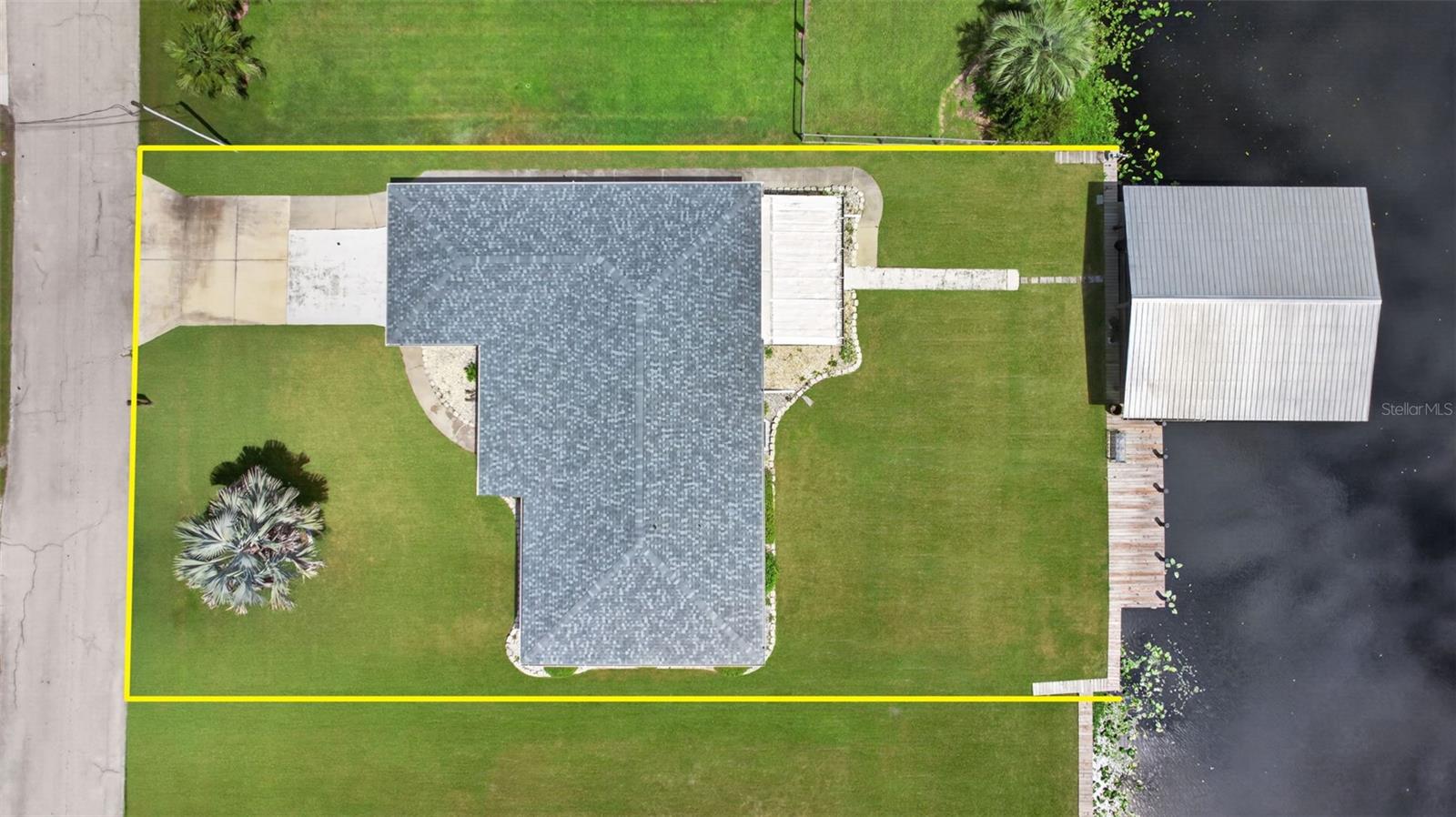 1613 Juno Trl Property Photo 3