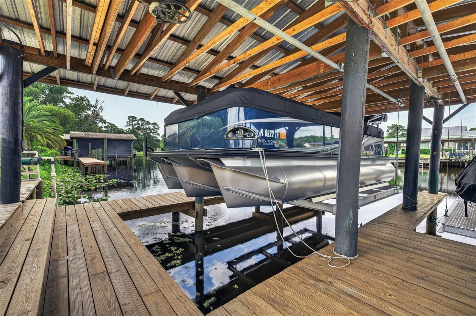 1613 Juno Trl Property Photo 7
