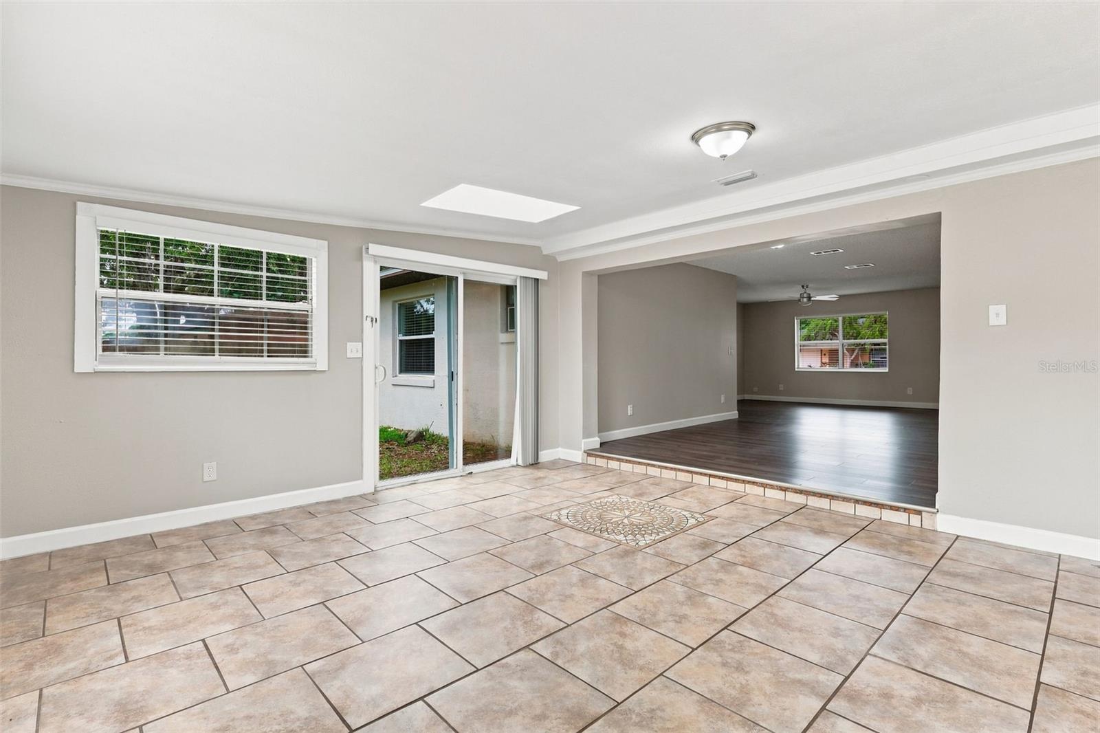 3307 Pine Tree Dr Property Photo 16
