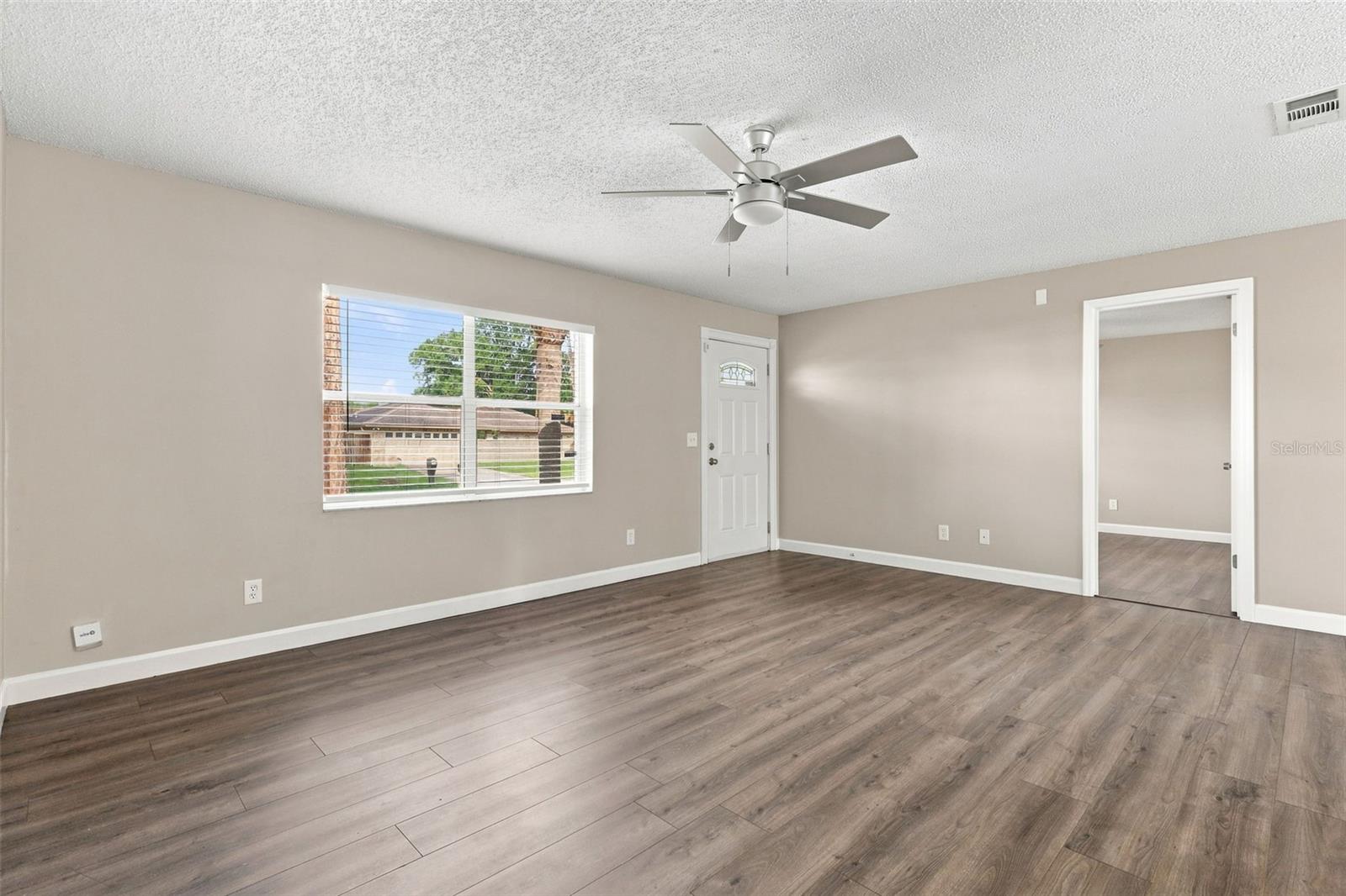 3307 Pine Tree Dr Property Photo 25