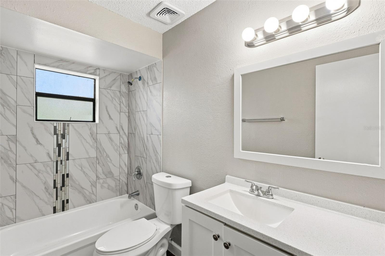 3307 Pine Tree Dr Property Photo 28