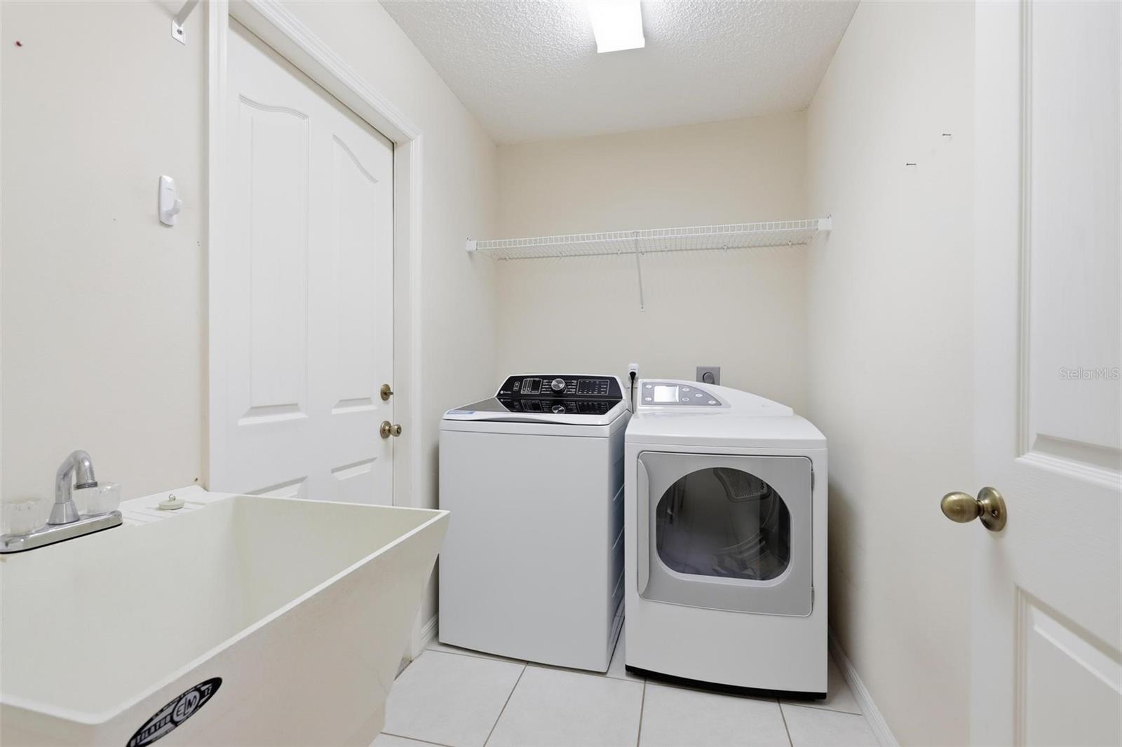 1121 Glendale Ave Property Photo 12