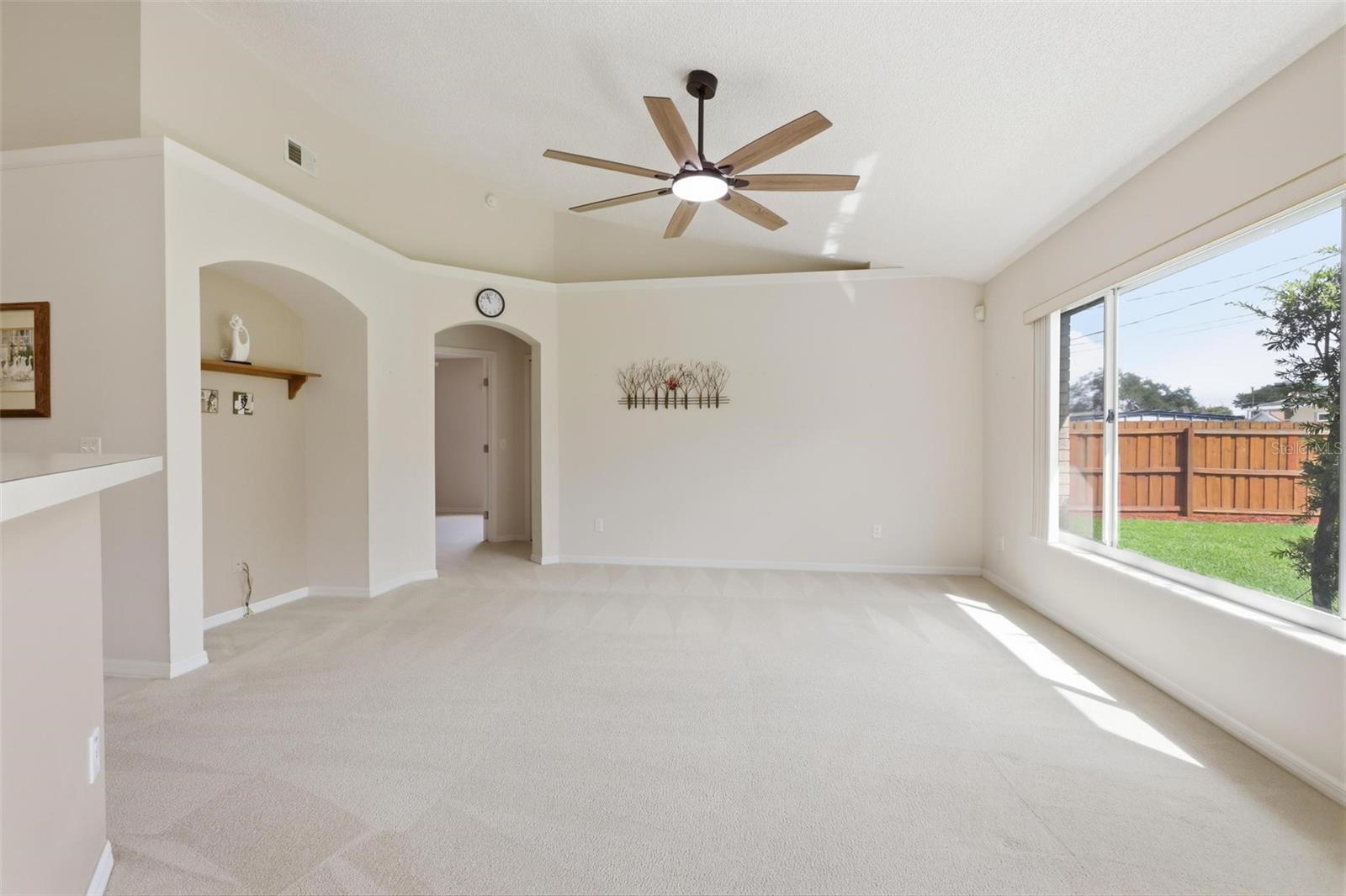 1121 Glendale Ave Property Photo 16