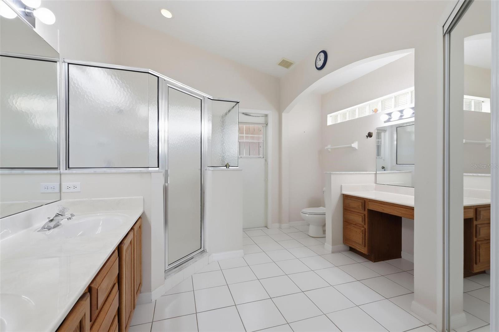 1121 Glendale Ave Property Photo 23