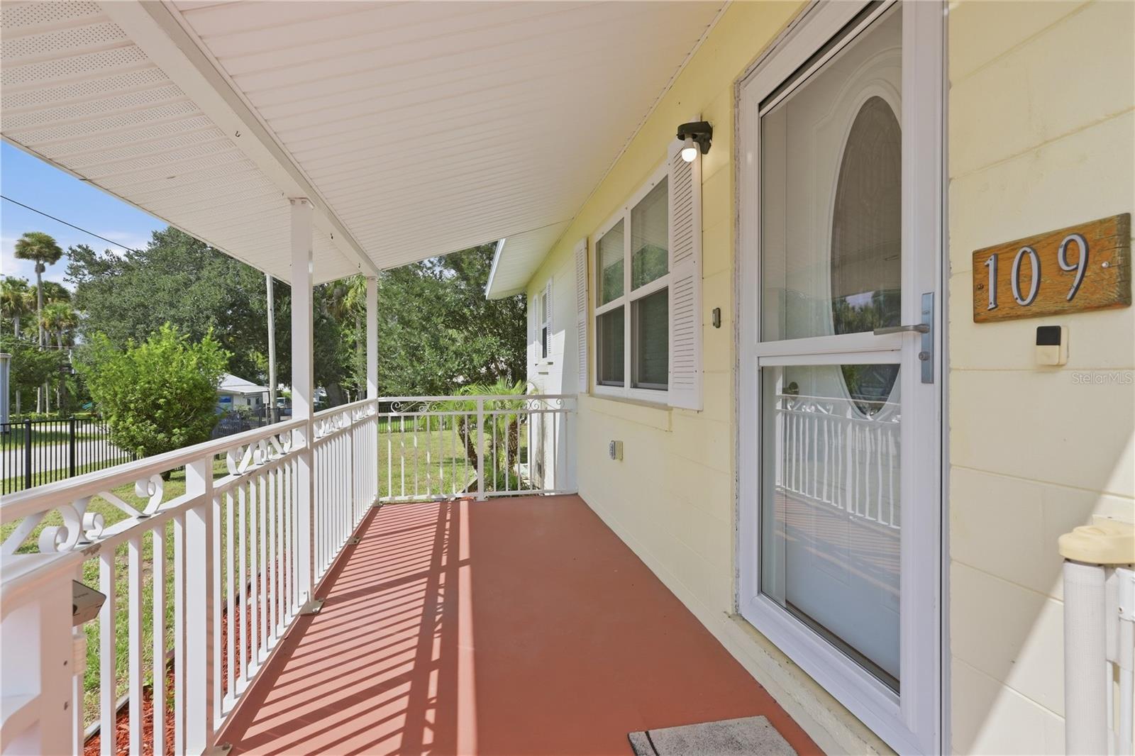 109 Western Ave Property Photo 1