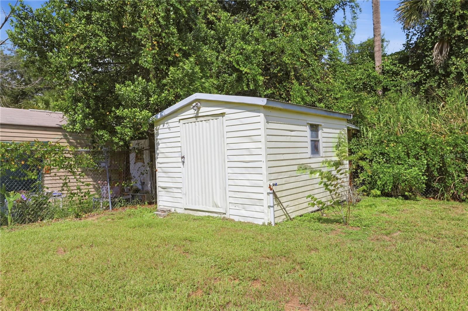 109 Western Ave Property Photo 32