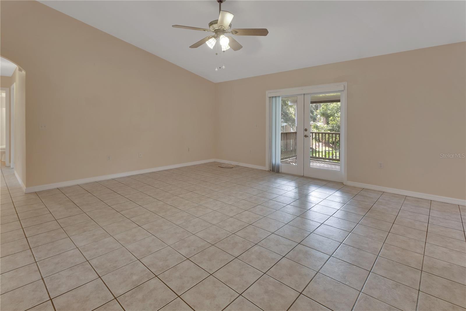 2249 Hontoon Rd Property Photo 13