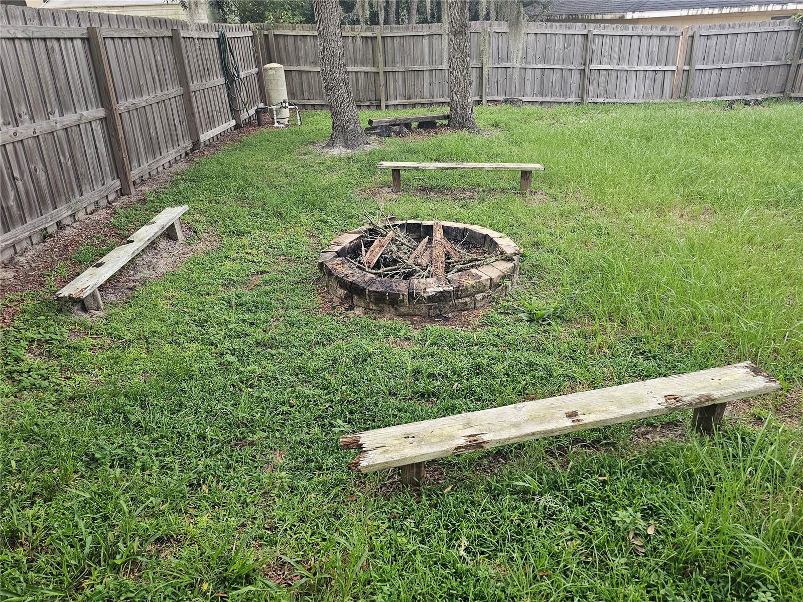 1445 3rd St Property Photo 10