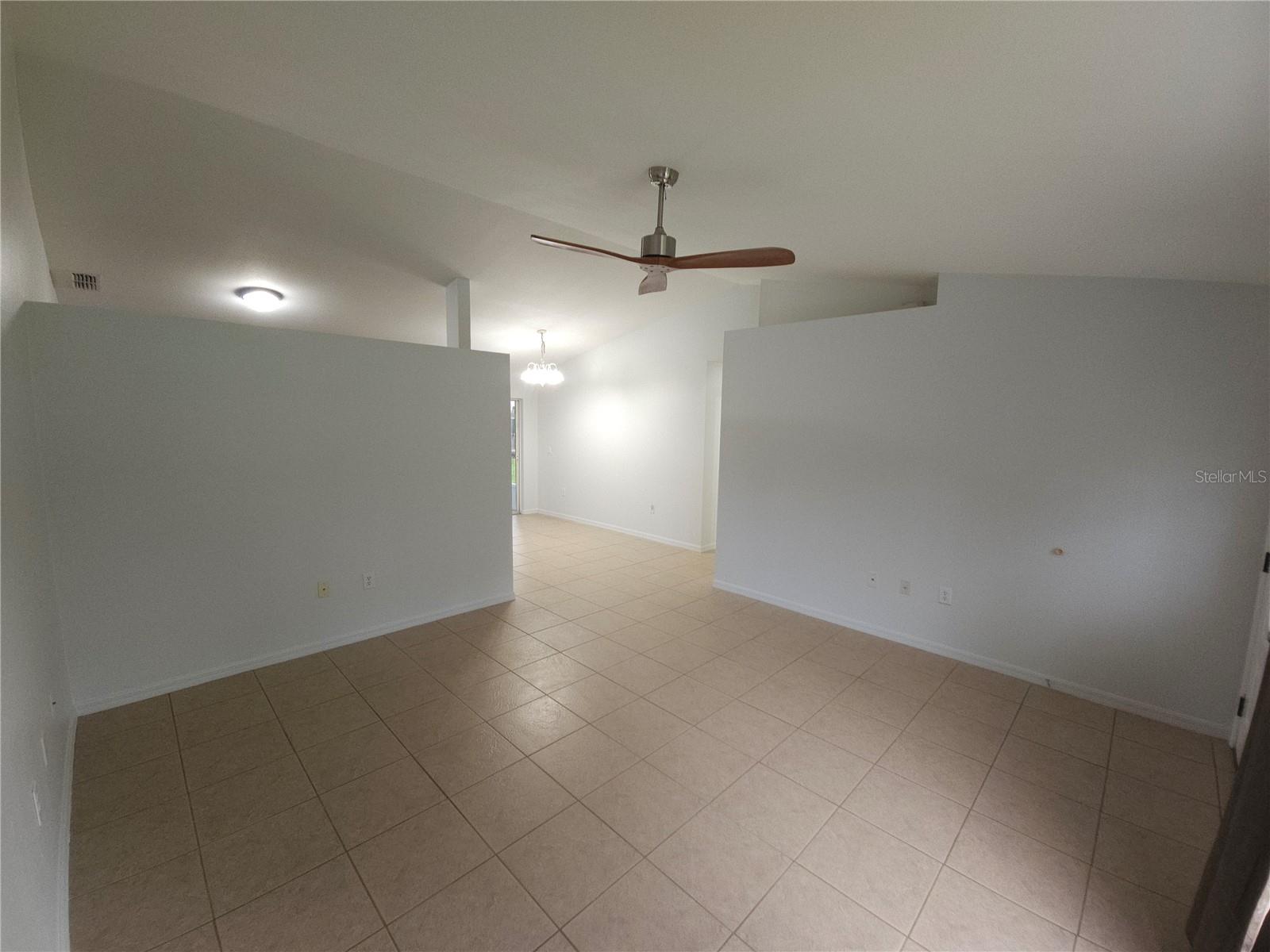 1445 3rd St Property Photo 16