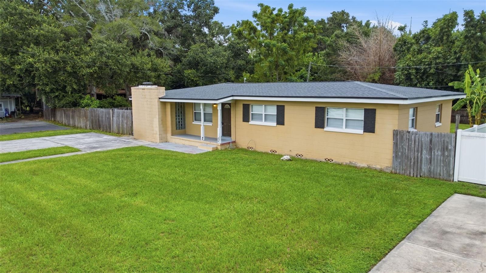 3519 Calumet Dr Property Photo 2
