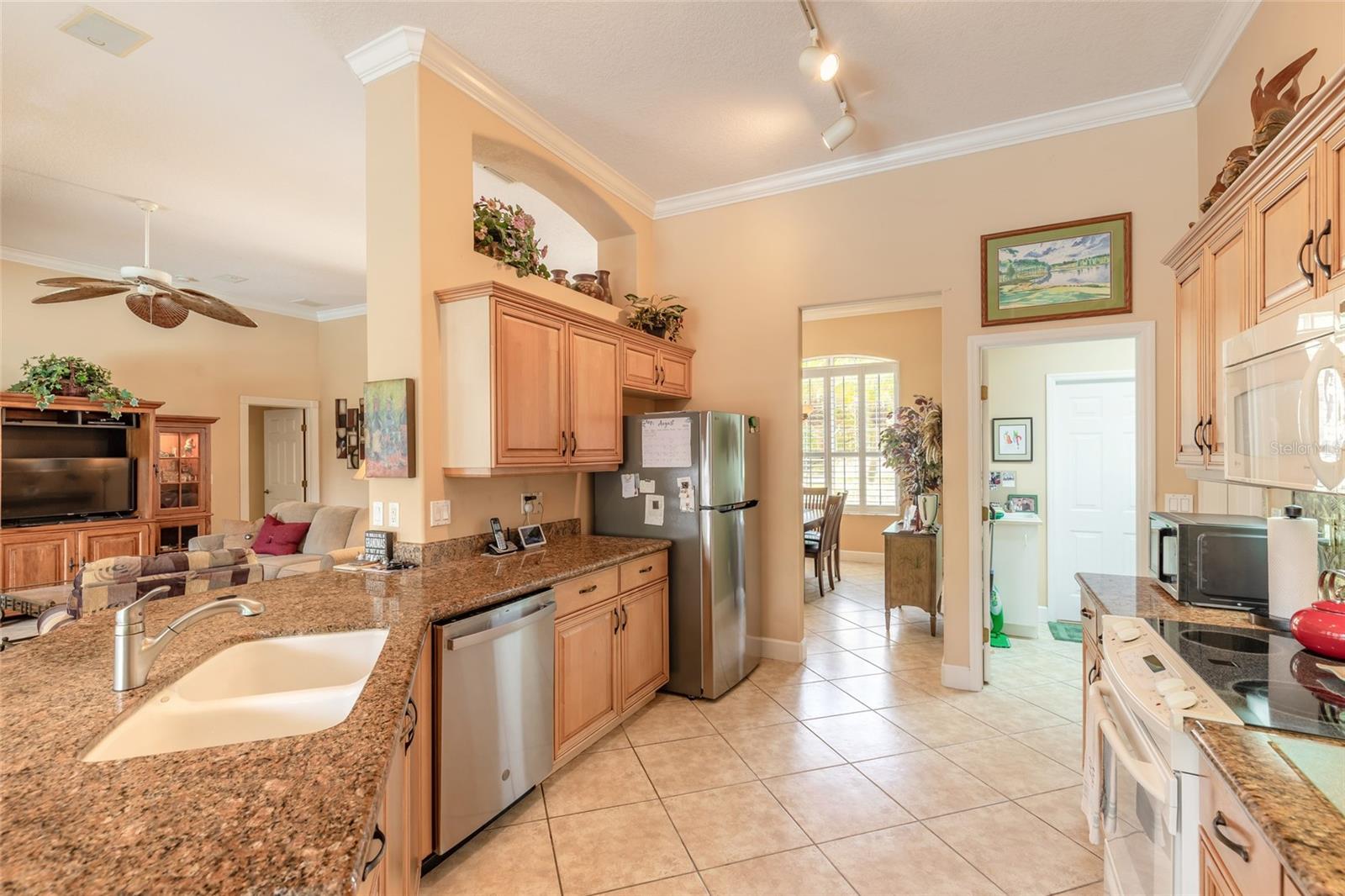 1283 Royal Pointe Ln Property Photo 17