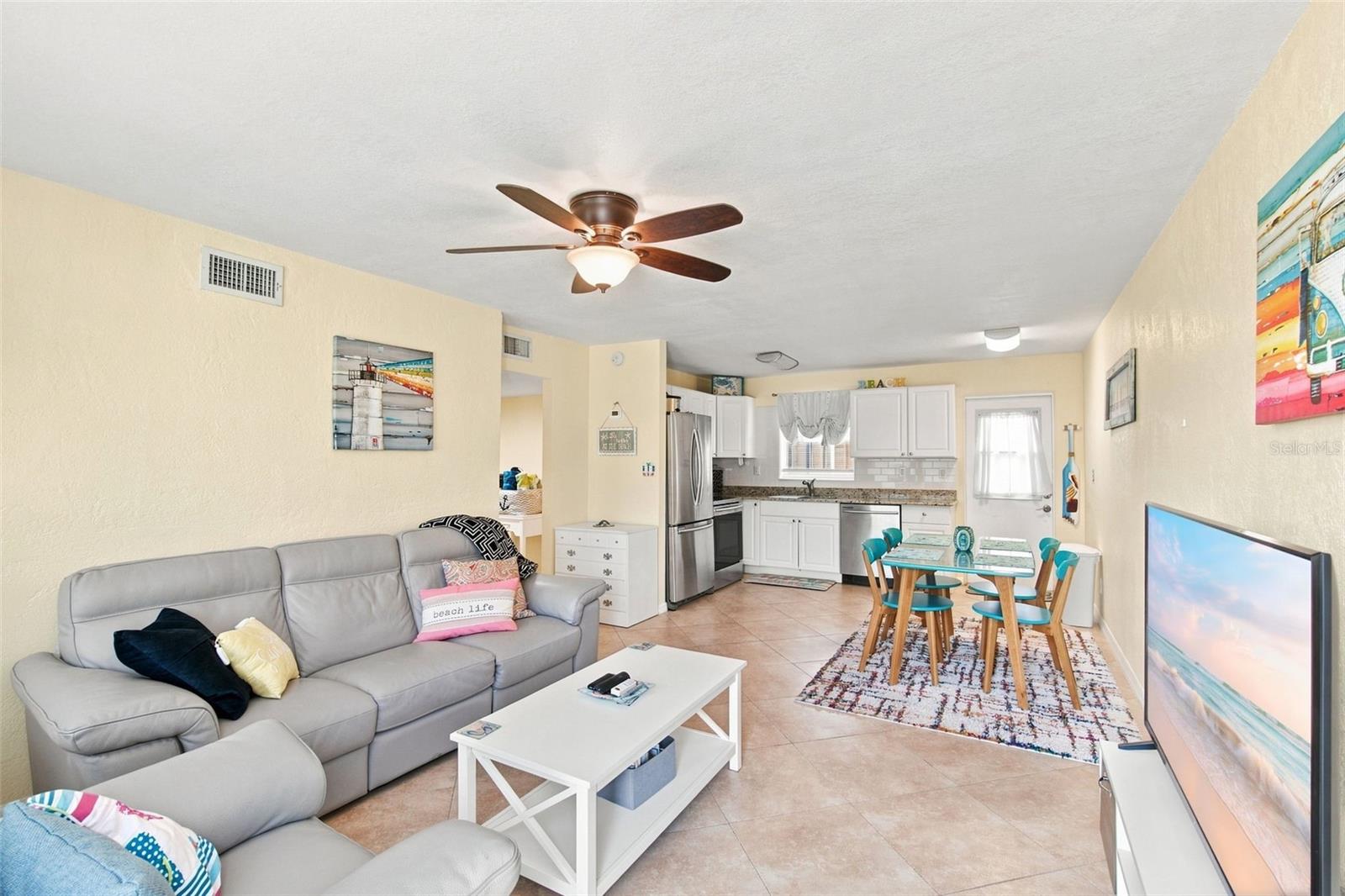 414 Flushing Ave Property Photo 4