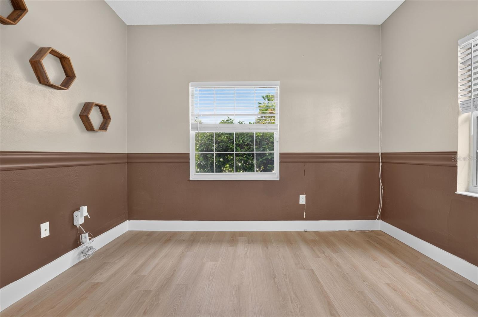 16 Cherrytree Ct Property Photo 46