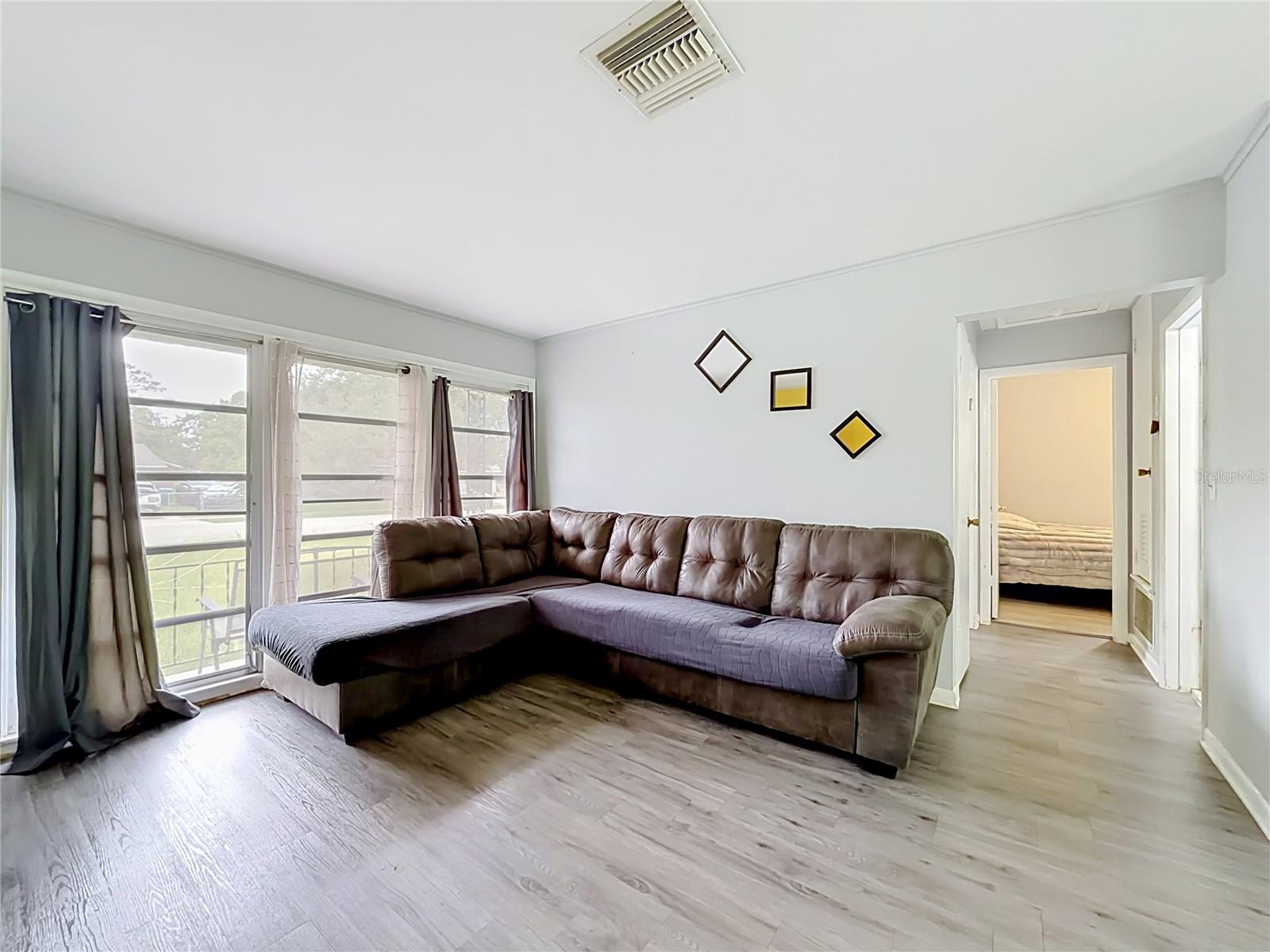 1371 Rockhill St Property Photo 12