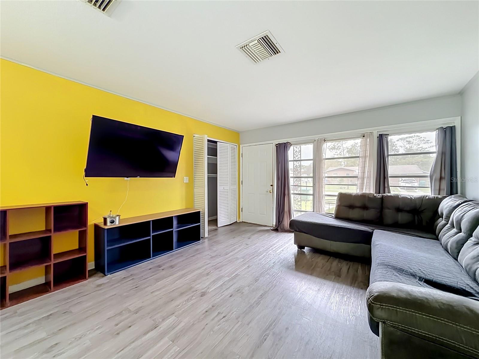 1371 Rockhill St Property Photo 13