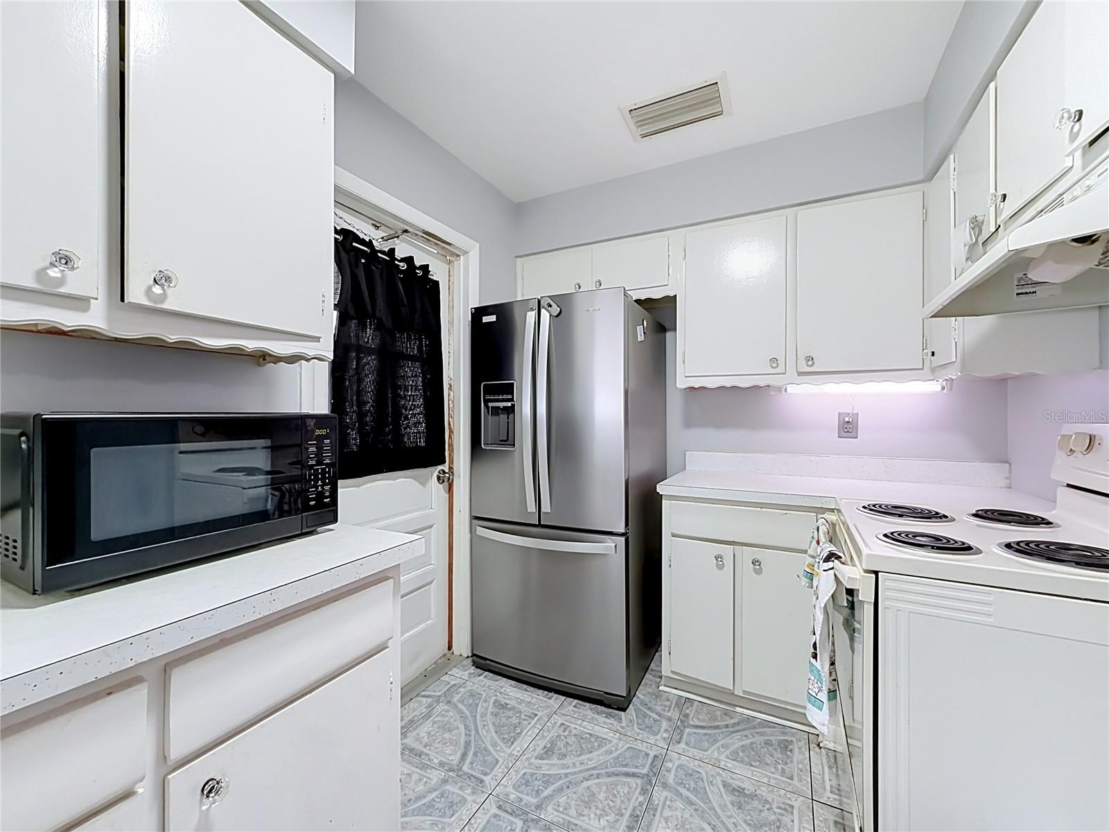 1371 Rockhill St Property Photo 20