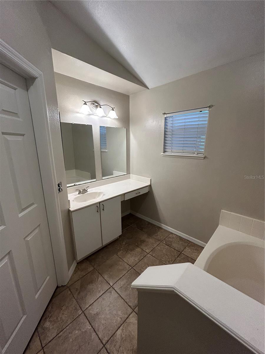 3243 Bretton Woods Ter Property Photo 10
