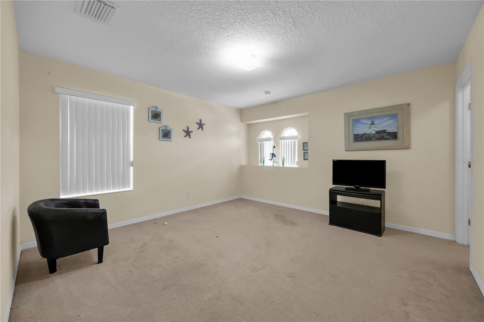655 Montara Dr Property Photo 32