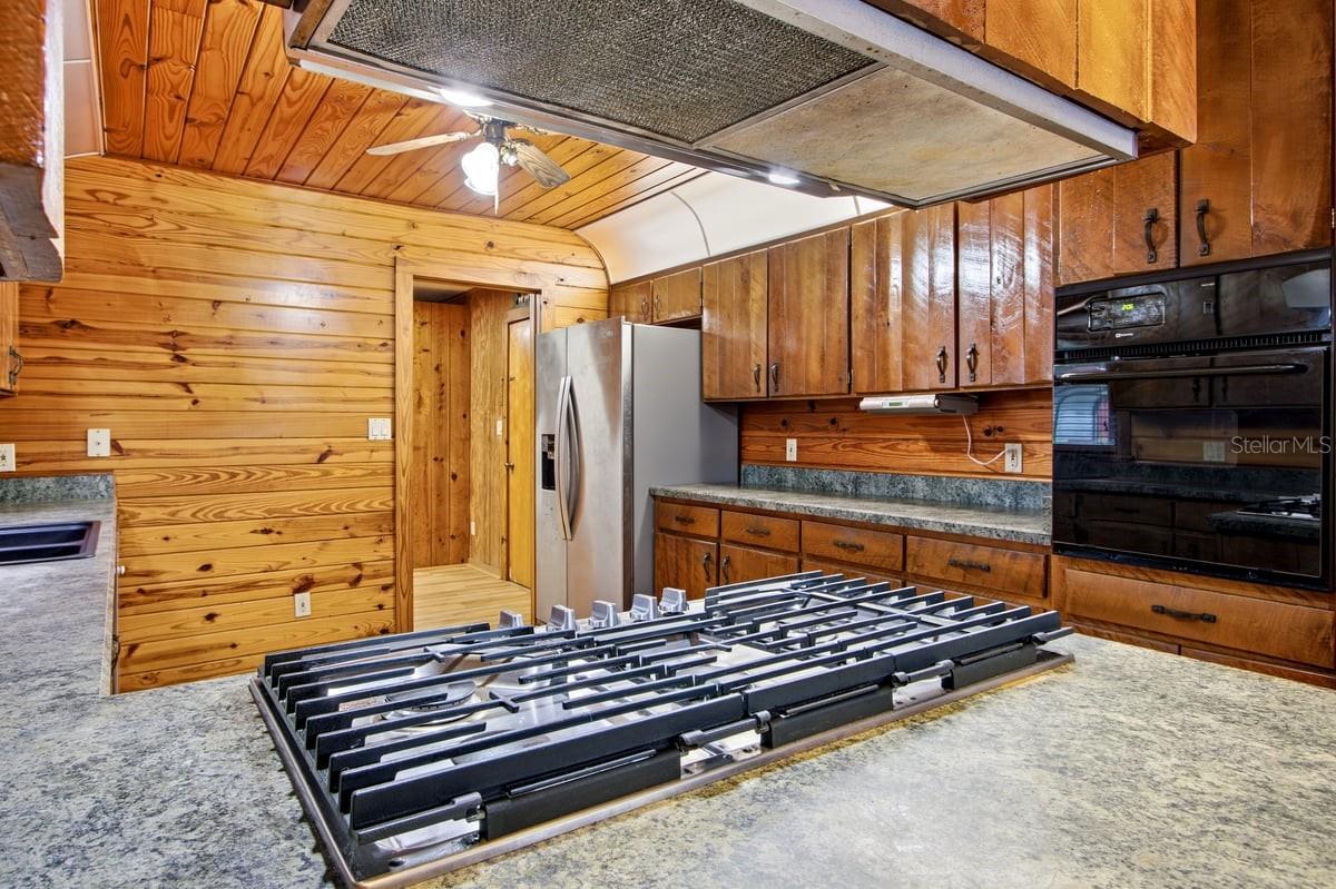 2259 Brownlee Rd Property Photo 19