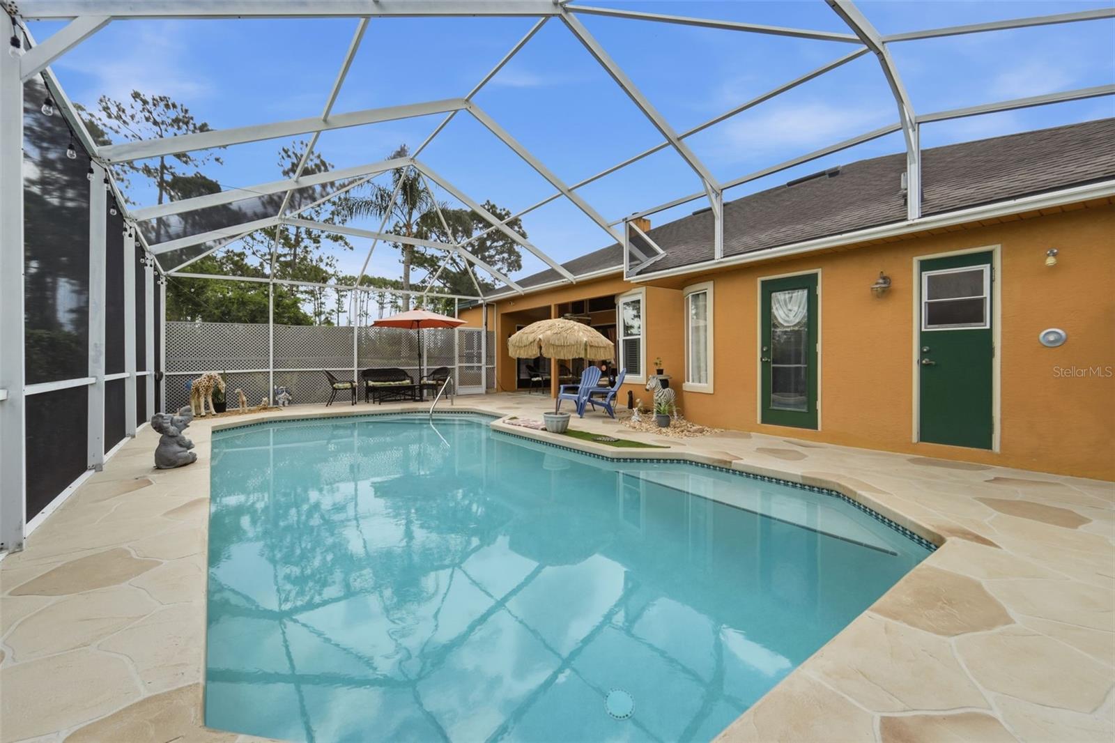 102 Birkwood Ct Property Photo 2