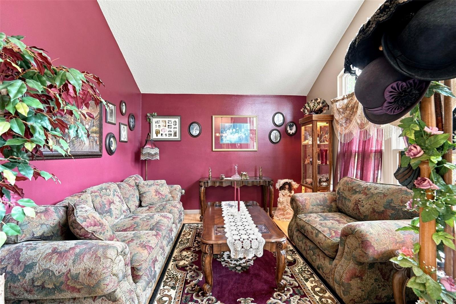 102 Birkwood Ct Property Photo 10
