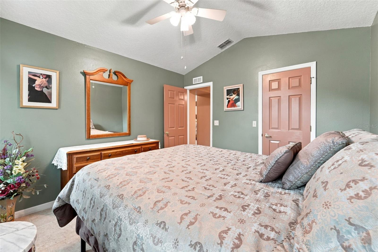 102 Birkwood Ct Property Photo 21
