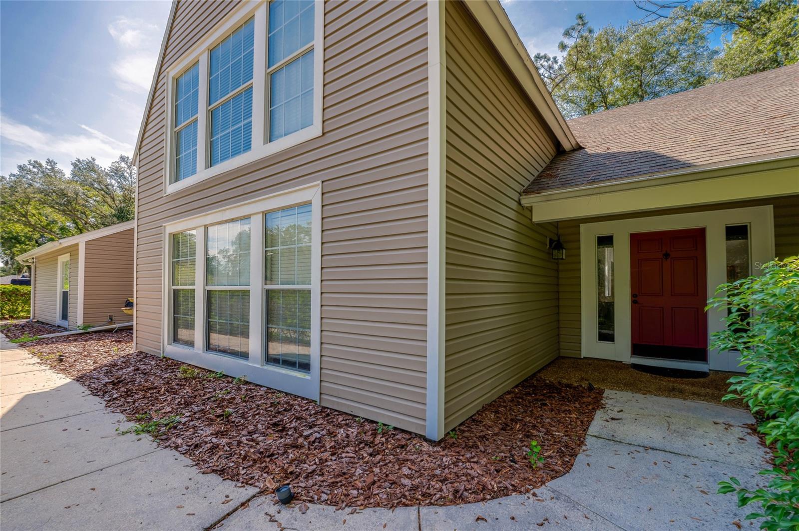 2081 Pennsylvania Dr Property Photo 6