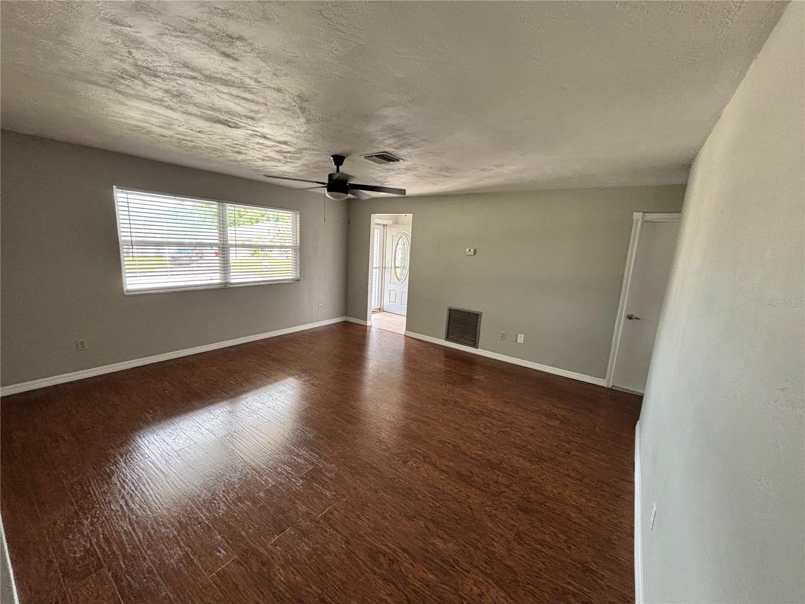1187 Malone Ct Property Photo 3