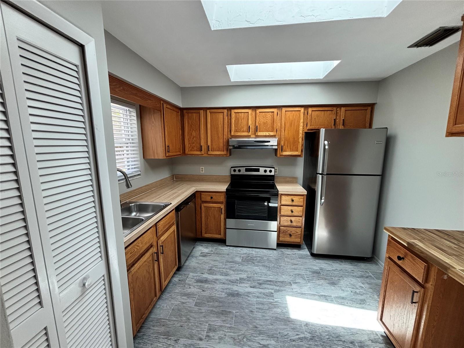 1187 Malone Ct Property Photo 6
