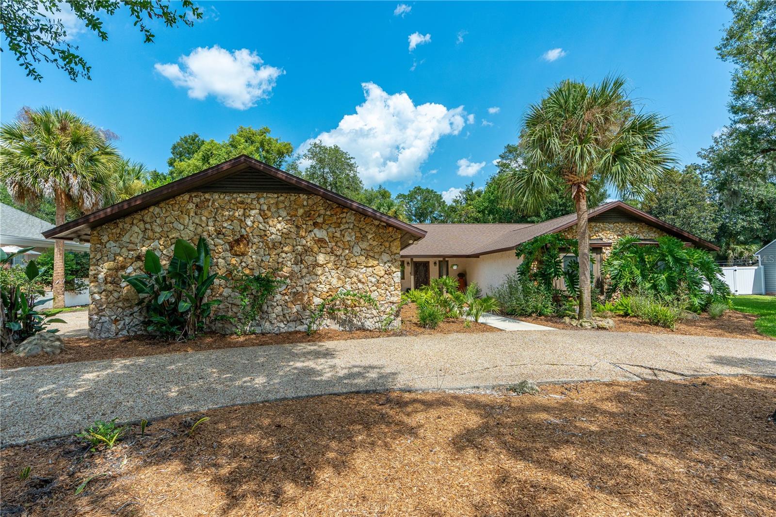 201 RIO PINAR DR Property Photo 1