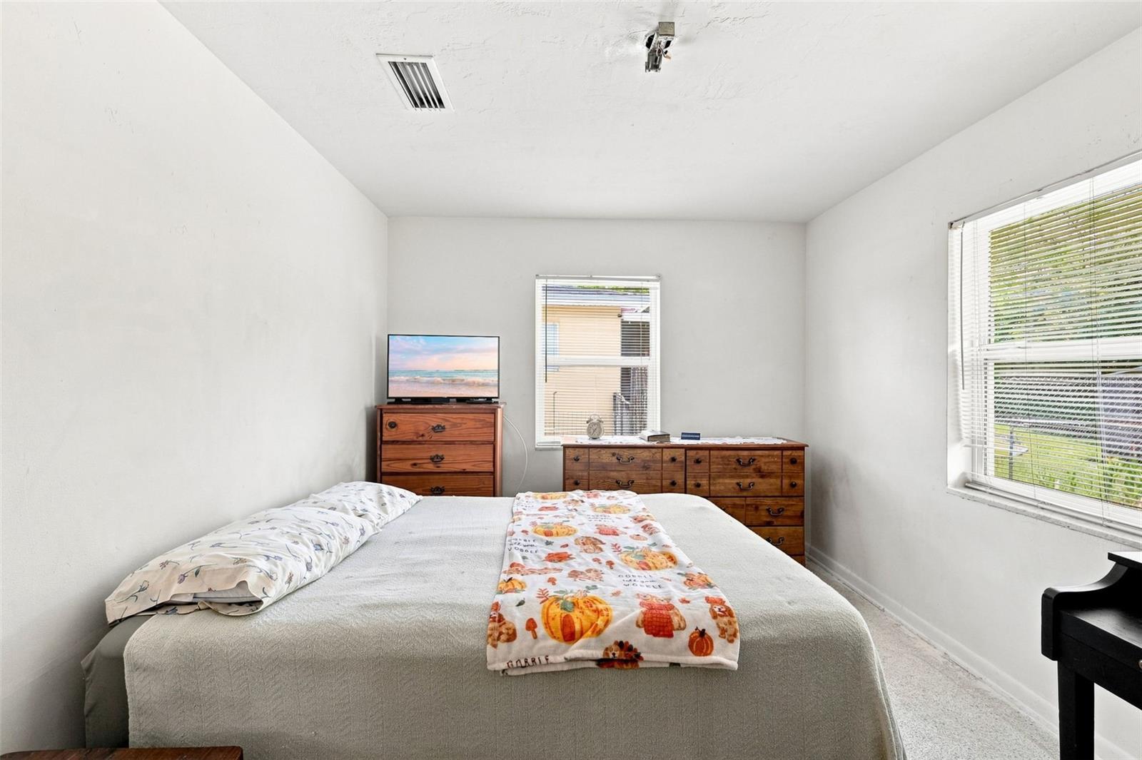 709 Hager St Property Photo 32