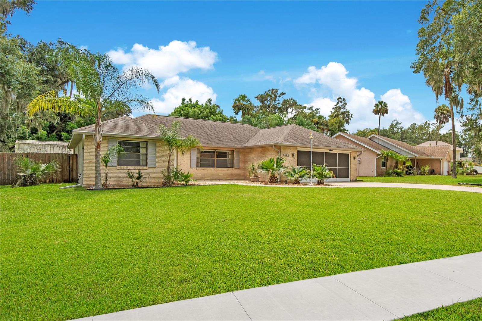 605 Boars Head Dr Property Photo 2