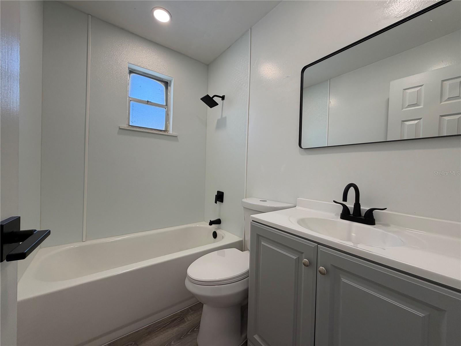 234 N Adams St Property Photo 7