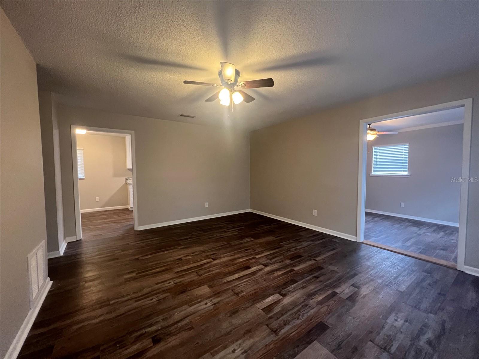 610 Patlin Ave Property Photo 8