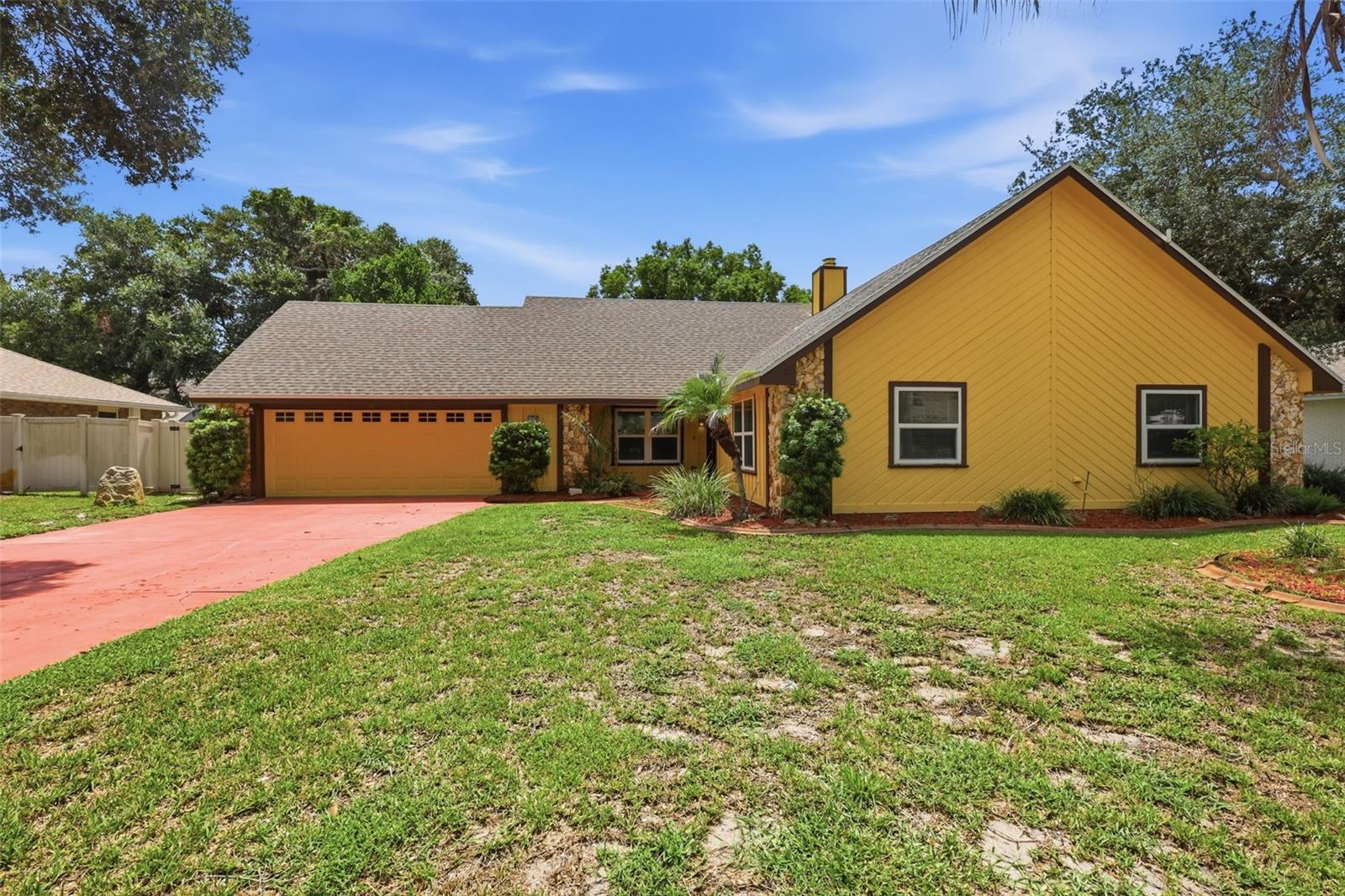 4 RED BUD LN Property Photo 1