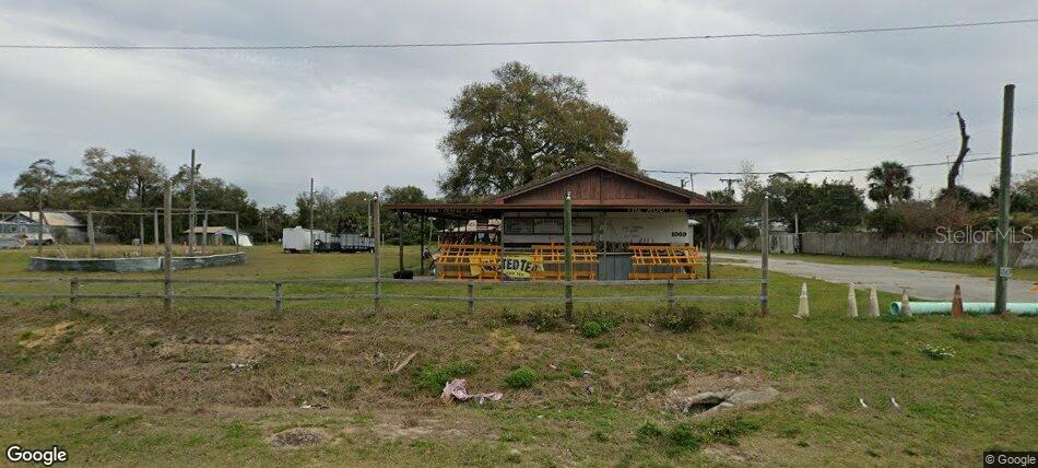 1069 N Us Highway 1 Property Photo 2