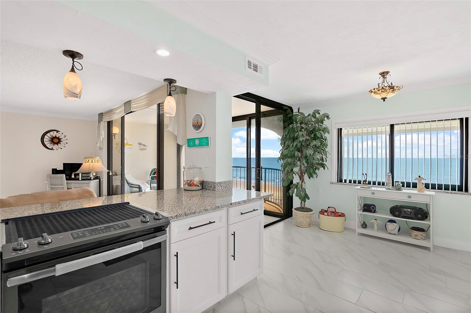 3003 S Atlantic Ave #4c5 Property Photo 8